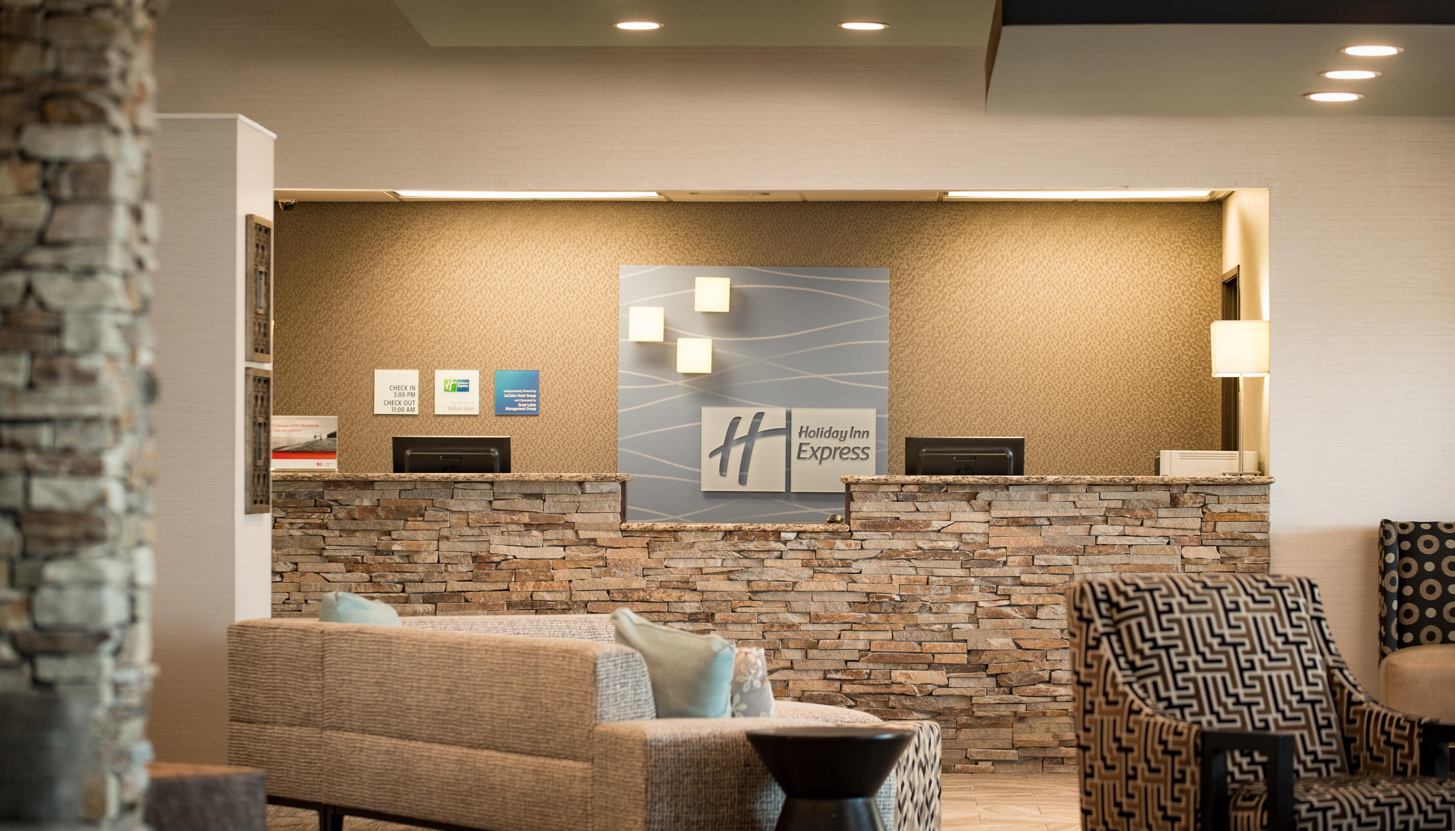 Holiday Inn Express Le Claire Riverfront-Davenport By Ihg Exterior foto
