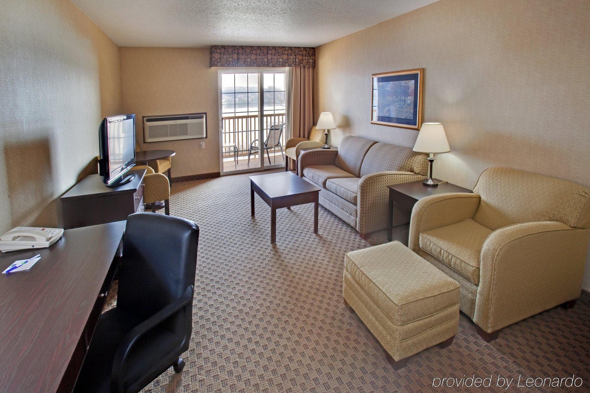 Holiday Inn Express Le Claire Riverfront-Davenport By Ihg Exterior foto